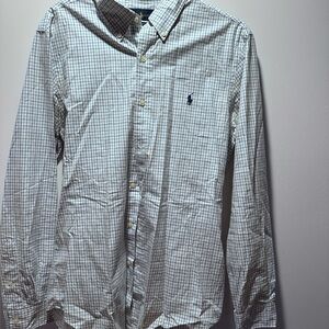 Like new Ralph Lauren size medium dress shirt., long sleeve shirt